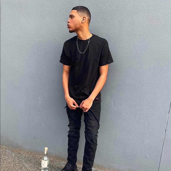 Meet your Posher, Caleb - Picture 1 of 1